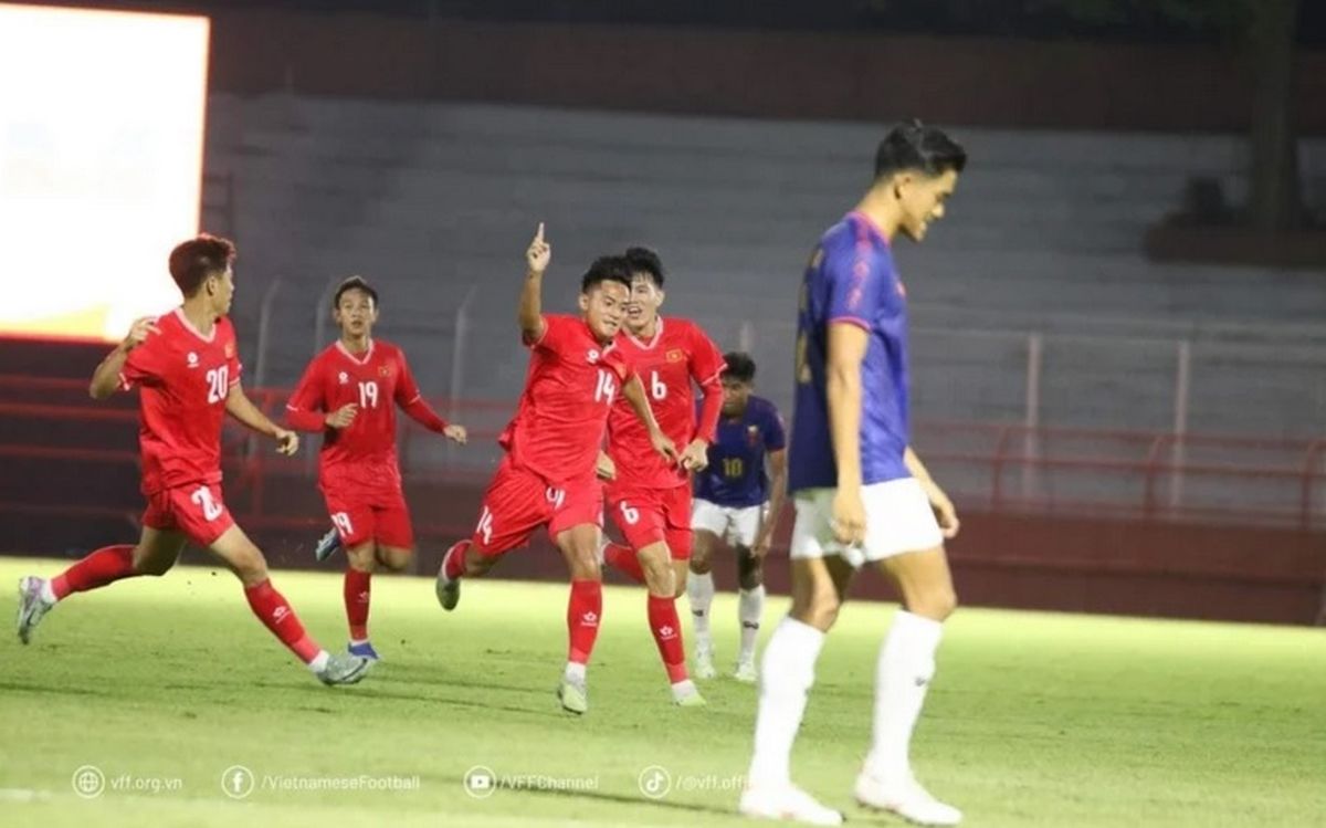 Timnas Vietnam U-19 ditahan Timnas Myanmar U-19 di laga pertama Grup C Piala AFF U-19 2024.